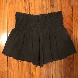 Dark Grey Smocked Linen Beach Short